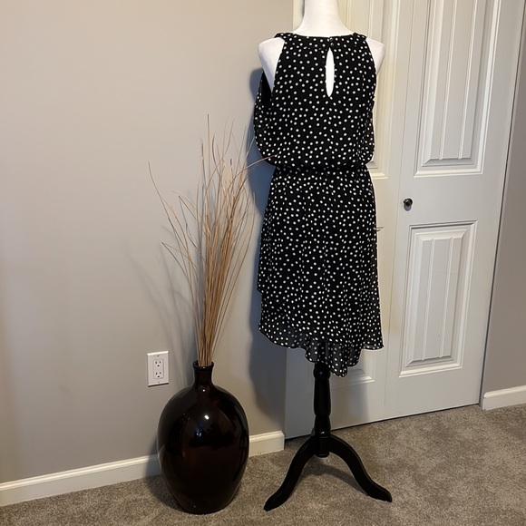 Spring/summer dress - Picture 4 of 5